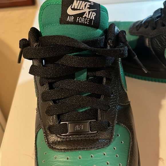 Nike CUSTOMIZED Airforces - Picture 7 of 7